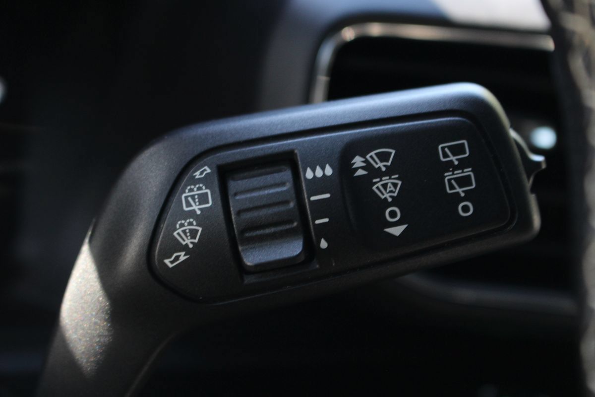 Used 2020 Ford Explorer ST w/ Premium Technology Package AWD/4WD image 27