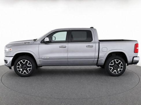 Used 2025 RAM 1500 Laramie AWD/4WD image 8