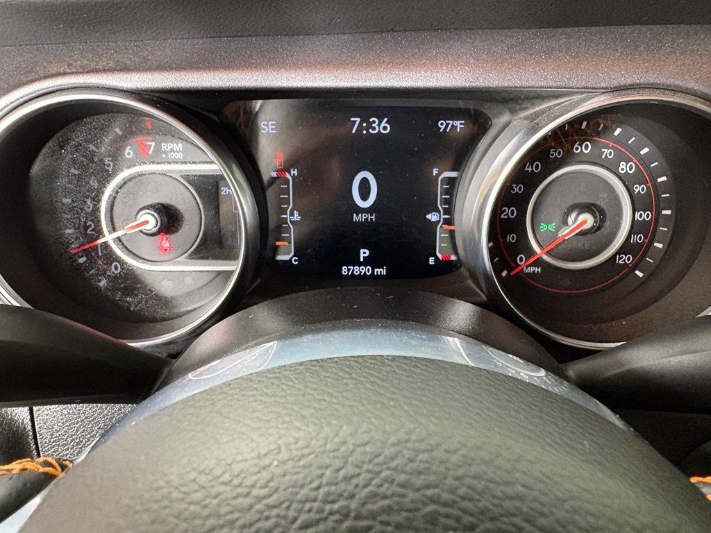 Used 2020 Jeep Gladiator Mojave AWD/4WD image 24