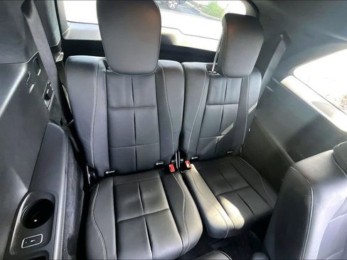Used 2021 Mercedes-Benz GLS 580 4MATIC image 26