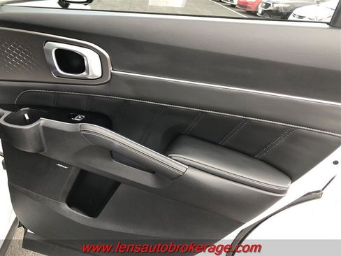 Used 2021 Kia Sorento SX FWD image 21