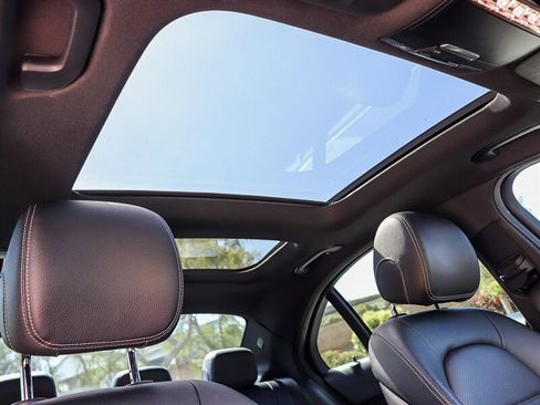 Used 2021 Mercedes-Benz C 300 Sedan image 22