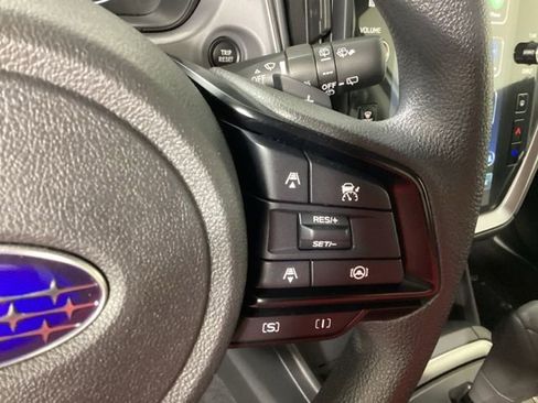 Used 2025 Subaru Crosstrek 2.0i Premium image 30