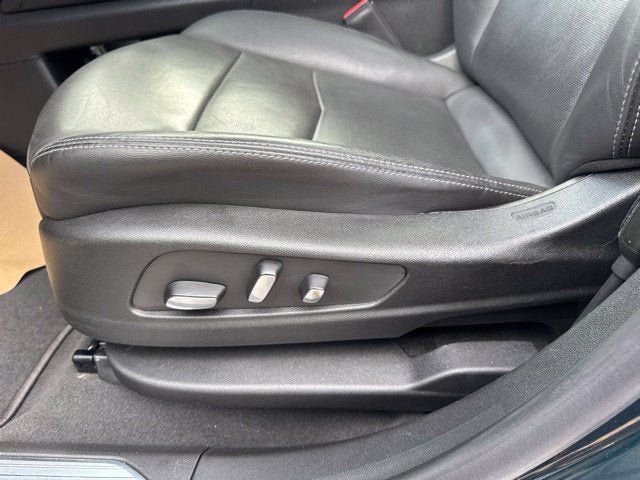 Used 2024 Cadillac XT5 Premium Luxury AWD/4WD image 10