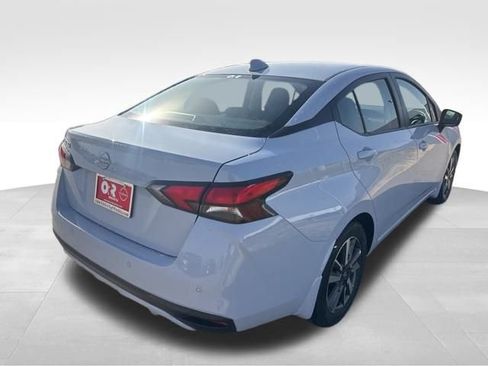 New 2025 Nissan Versa SV w/ Trunk Package FWD image 5