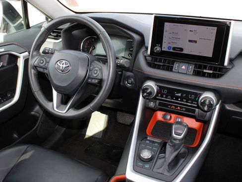 Used 2024 Toyota RAV4 Adventure AWD/4WD image 9