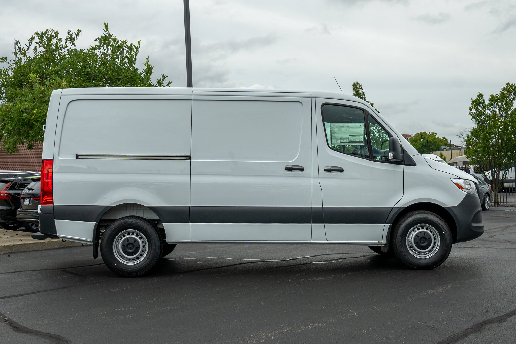 Used 2026 Mercedes-Benz Sprinter 2500 image 5