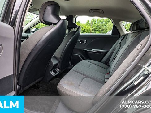 Used 2025 Kia K4 FWD image 19
