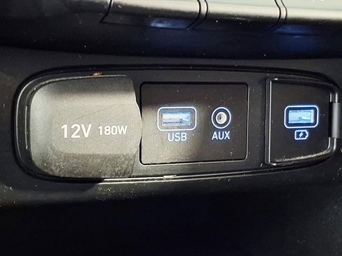 Used 2020 Hyundai Veloster 2.0 image 22