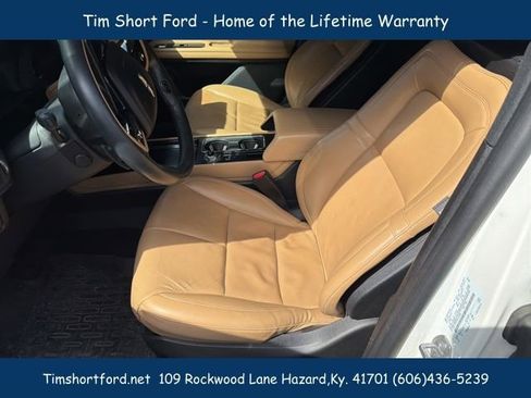 Used 2023 Lincoln Corsair Reserve w/ Equipment Group 201A AWD/4WD image 5