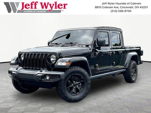 Used 2021 Jeep Gladiator Sport AWD/4WD image 1