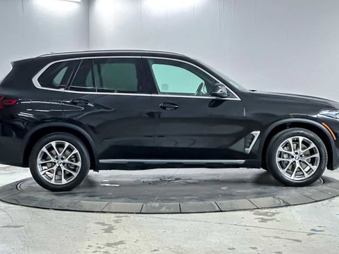 Used 2026 BMW X5 xDrive40i w/ Premium Package image 8