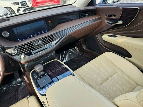 Used 2019 Lexus LS 500 500 Base image 33