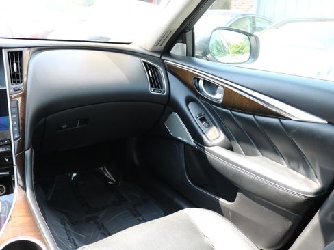 Used 2017 INFINITI Q50 3.0t Premium w/ Driver Assistance Package RWD image 23