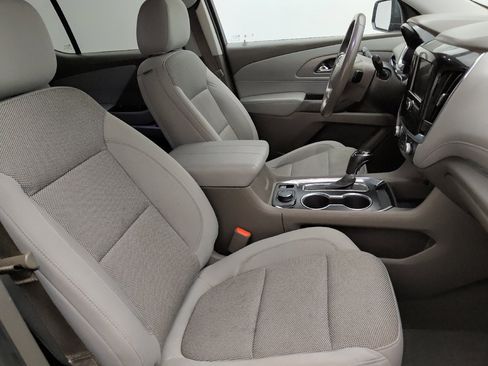 Used 2020 Chevrolet Traverse LT FWD image 21