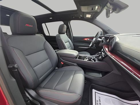 New 2026 Chevrolet Traverse Z71 w/ Enhanced Driving Package image 14