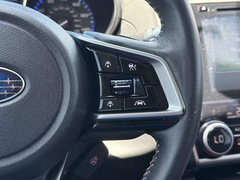 Used 2018 Subaru Outback 2.5i Touring AWD/4WD image 14