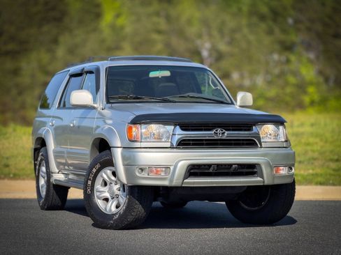 Used 2002 Toyota 4Runner Limited AWD/4WD image 4