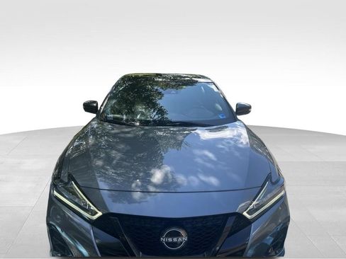 Used 2023 Nissan Maxima SR w/ Sport Mat Group FWD image 5