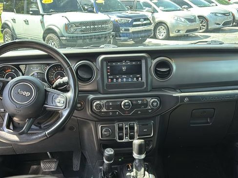 Used 2022 Jeep Wrangler Unlimited Sport AWD/4WD image 12