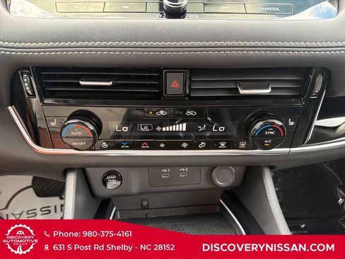 Certified 2024 Nissan Rogue SL w/ SL Premium Package AWD/4WD image 20
