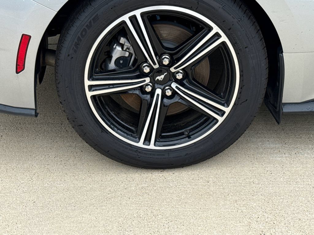 Used 2024 Ford Mustang Premium RWD image 9