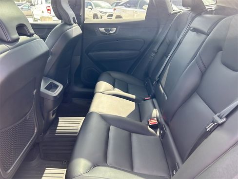 Used 2024 Volvo XC60 B5 Core image 13