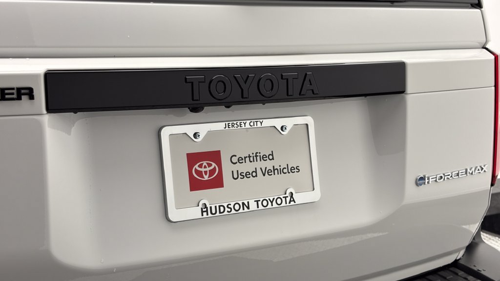 Used 2027 Toyota Land Cruiser AWD/4WD image 6