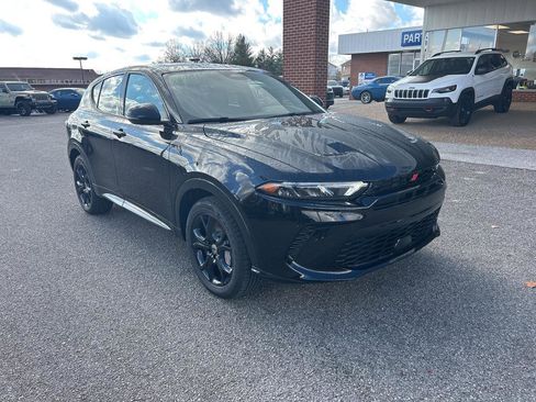 Used 2024 Dodge Hornet R/T Plus w/ R/T Blacktop Package AWD/4WD image 4