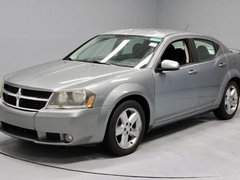 Used 2009 Dodge Avenger R/T FWD image 6