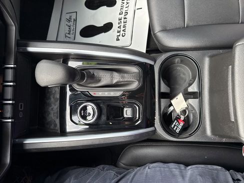 Used 2024 Chevrolet Colorado Trail Boss image 11