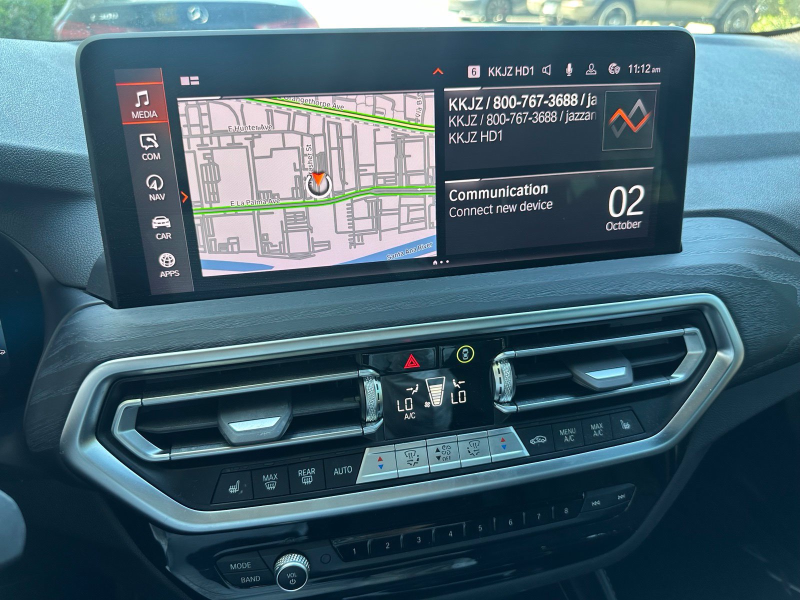 Used 2024 BMW X4 xDrive30i w/ M Sport Package AWD/4WD image 5