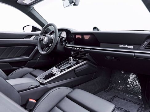 Used 2025 Porsche 911 Turbo S AWD/4WD image 45