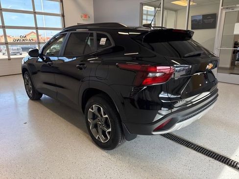 New 2026 Chevrolet Trax LT w/ Driver Confidence Package image 6