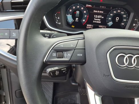 Certified 2025 Audi Q3 2.0T Premium w/ Convenience Package AWD/4WD image 15