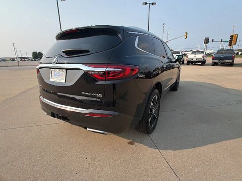 Used 2018 Buick Enclave Premium w/ Trailering Package AWD/4WD image 11