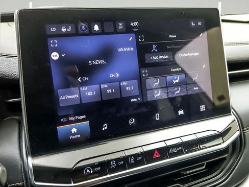 Used 2023 Jeep Compass Limited image 17