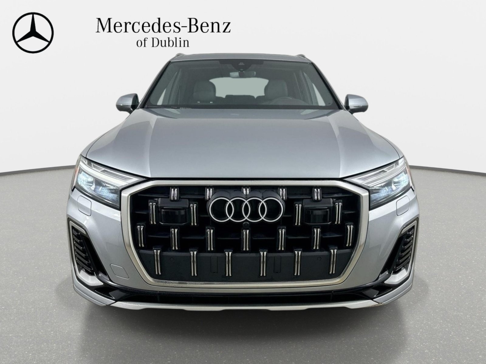 Used 2025 Audi Q7 3.0T Premium Plus AWD/4WD image 2