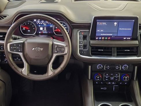 Used 2021 Chevrolet Tahoe Z71 w/ Luxury Package AWD/4WD image 26