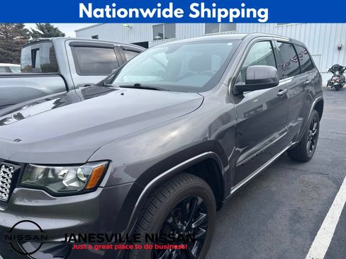 Used 2020 Jeep Grand Cherokee Altitude AWD/4WD image 1