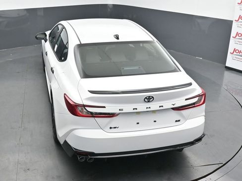 New 2026 Toyota Camry Hybrid FWD image 26