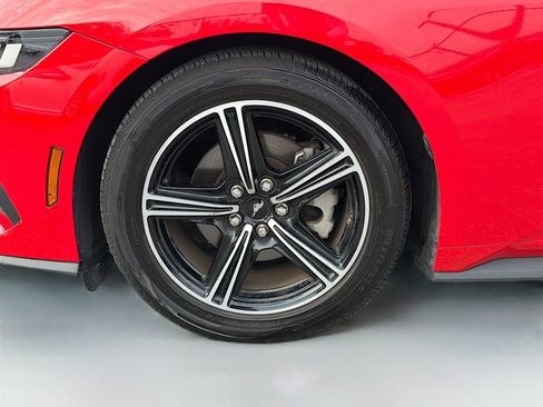 Used 2024 Ford Mustang Convertible RWD image 39