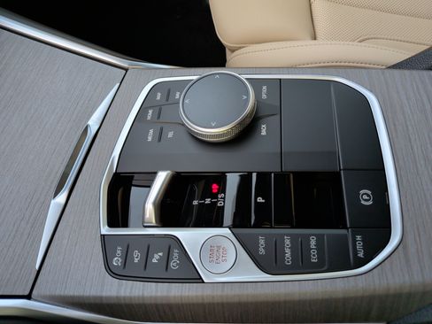 Used 2026 BMW 330i Sedan w/ Premium Package RWD image 19