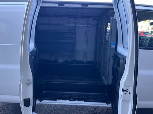 Used 2023 Chevrolet Express 2500 Extended image 24
