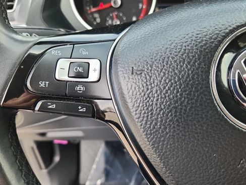 Used 2020 Volkswagen Tiguan SE w/ 3rd Row Seat Package AWD/4WD image 19
