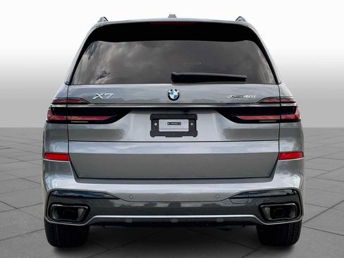 Used 2026 BMW X7 xDrive40i AWD/4WD image 4