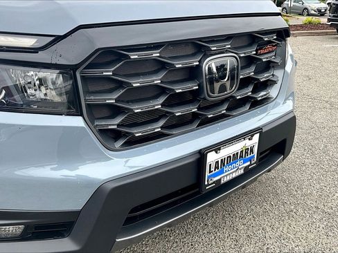 Used 2025 Honda Passport TrailSport image 30