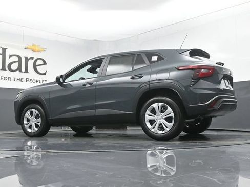 New 2026 Chevrolet Trax LS FWD image 33