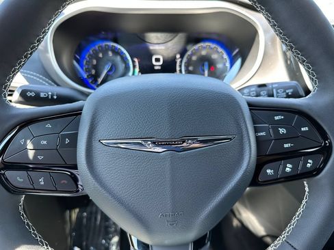New 2026 Chrysler Pacifica Select w/ S Appearance Package FWD image 21
