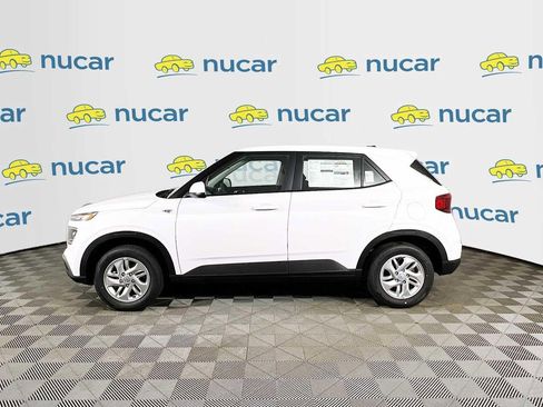 New 2026 Hyundai Venue SE FWD image 4
